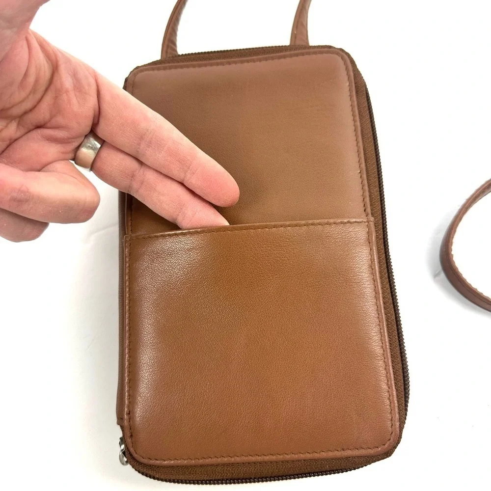 Tignanello Crossbody Wallet Brown‎ Tan Organizer Travel Handbag Purse NEW